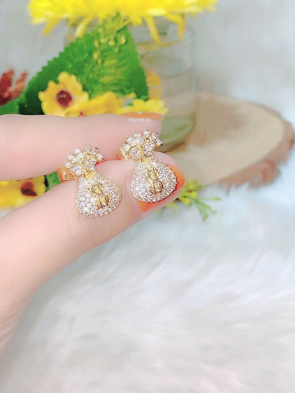 B1290 Bông tai nữ kiểu túi tiền $ đính đá tấm CZ cao cấp UHA Women