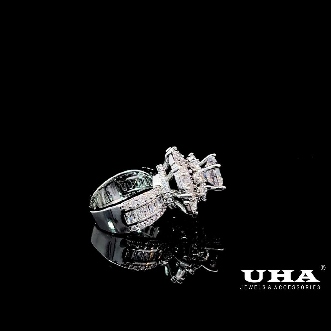 N800 Nhẫn nữ đính đá CZ cao cấp sáng lấp lánh UHA