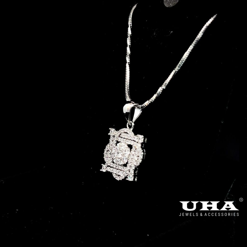 M1675 Mắt và dây chuyền nữ thiết kế tinh tế sang trọng UHA