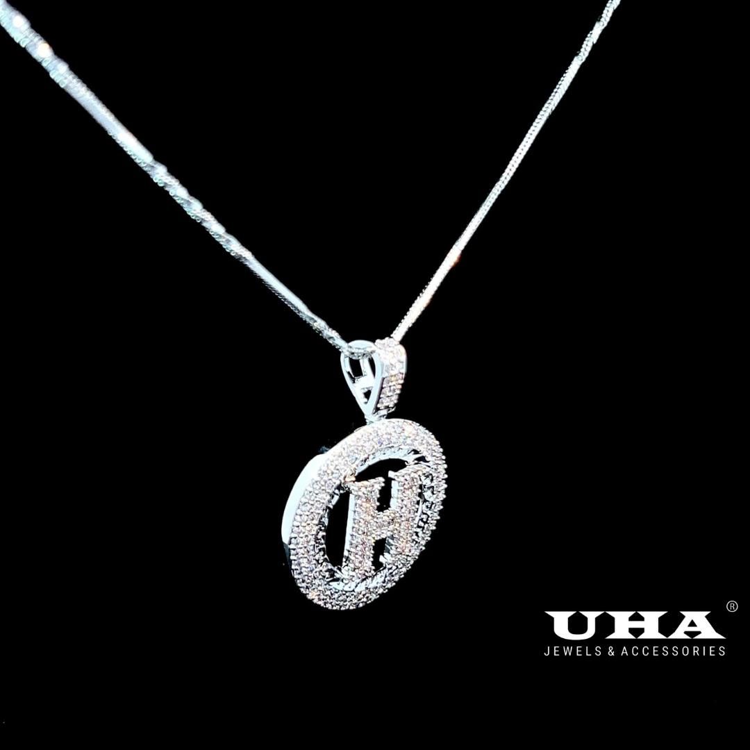 M1439 Mặt và chuyền nữ chữ H đính đá bagutte cao cấp sáng lấp alnhs UHA Women