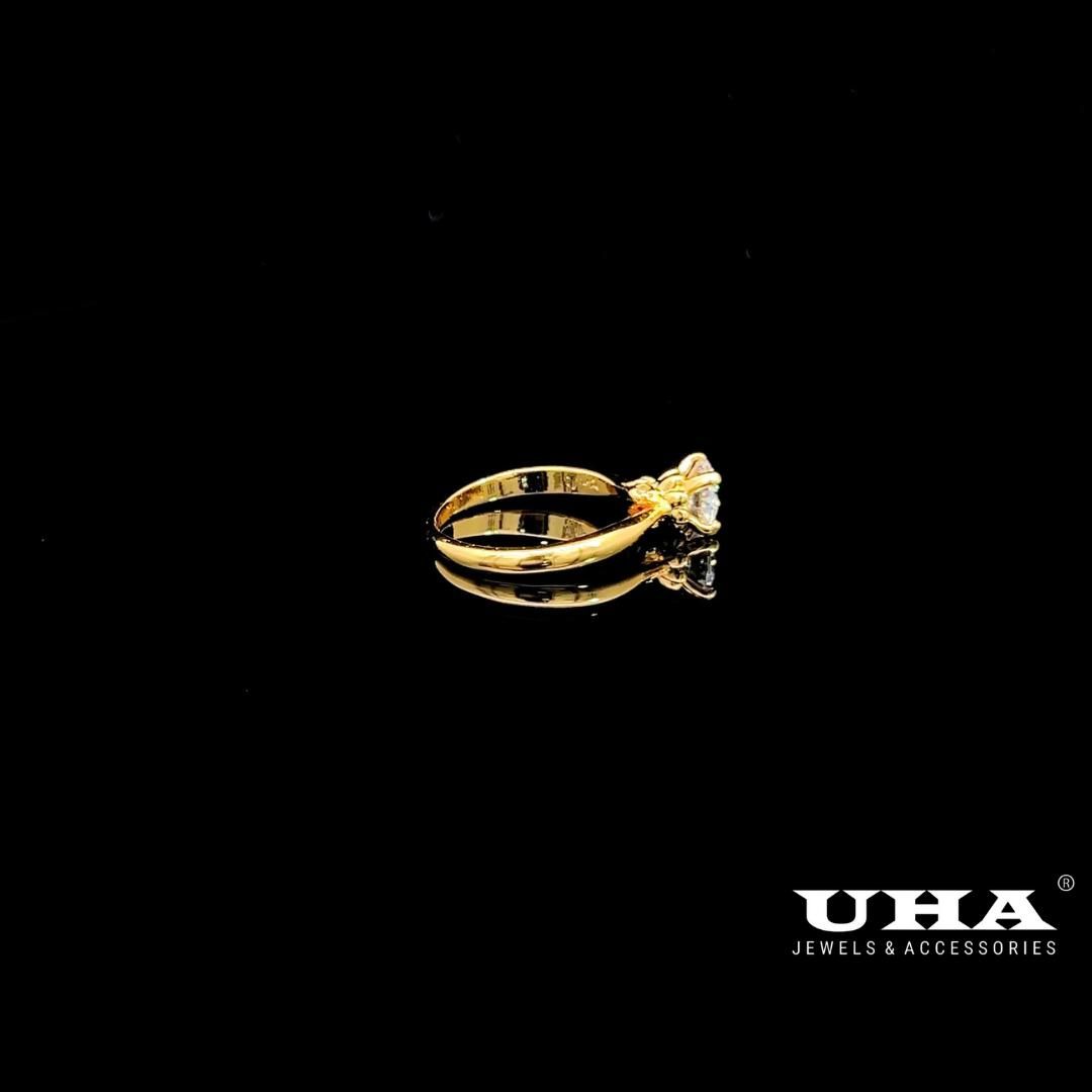 N872 Nhẫn nữ đính đá tròn sáng lấp lánh UHA