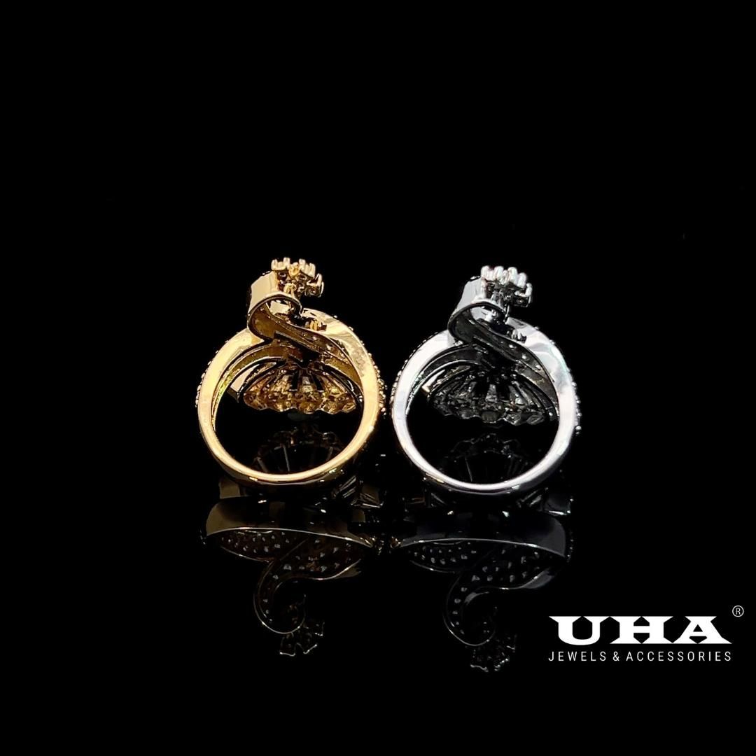 N1281 Nhẫn nữ thiết kế kiểu con cong đính đá bagutte cao cấp sáng lấp lánh UHA Women