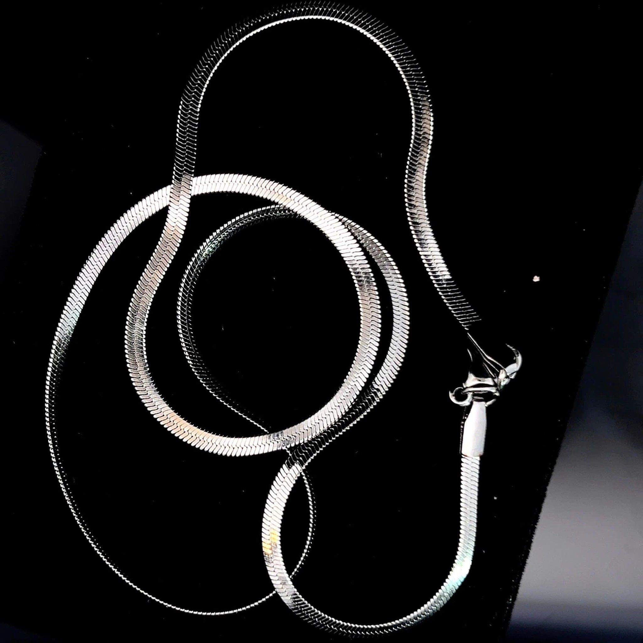 DIN4 Dây chuyền inox unisex thiết kế bản dẹp 2ly bền màu cao cấp UHA