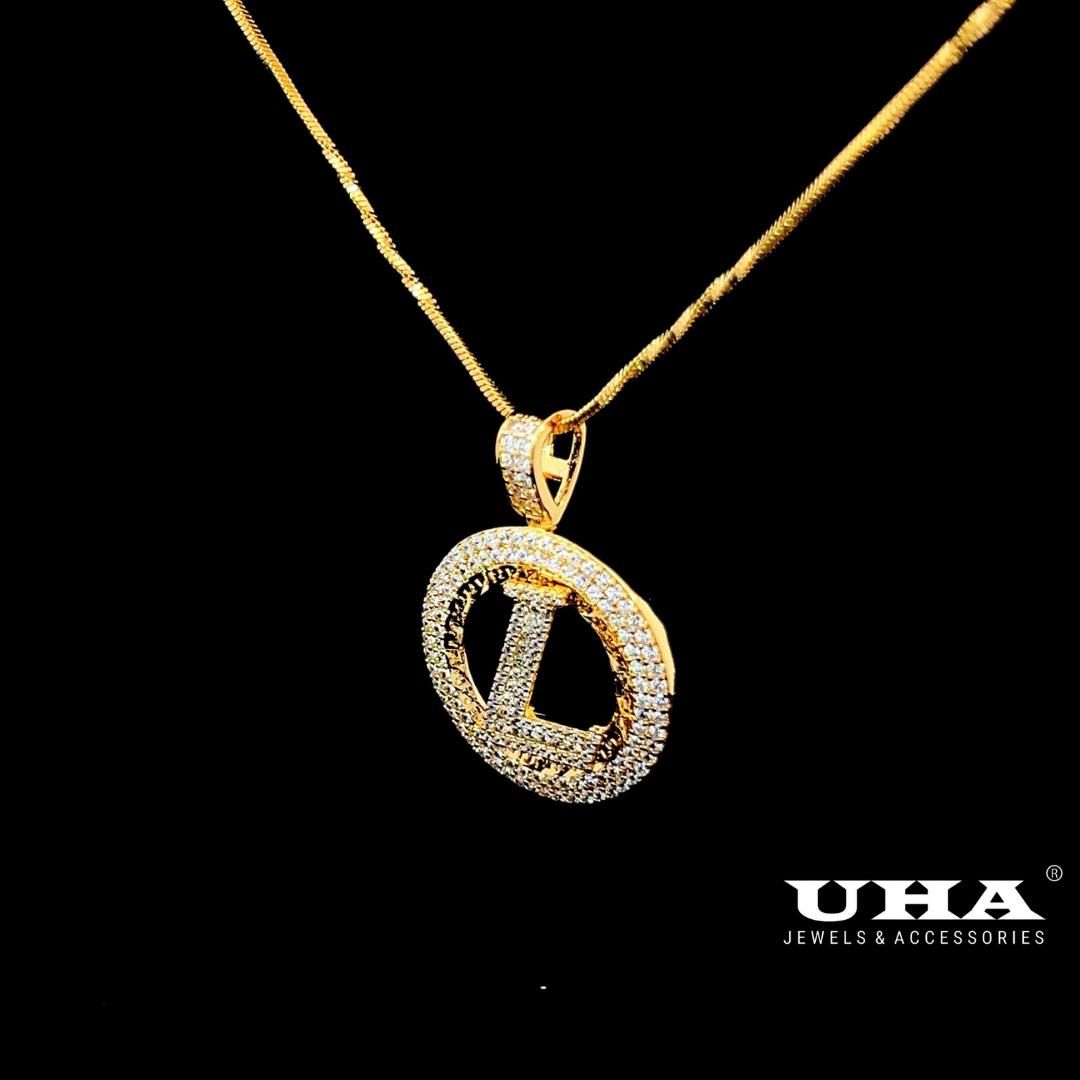 M1440 Mặt dây chuyền nữ chữ L đính đá bagutte cao cấp sáng lấp lánh UHA Women