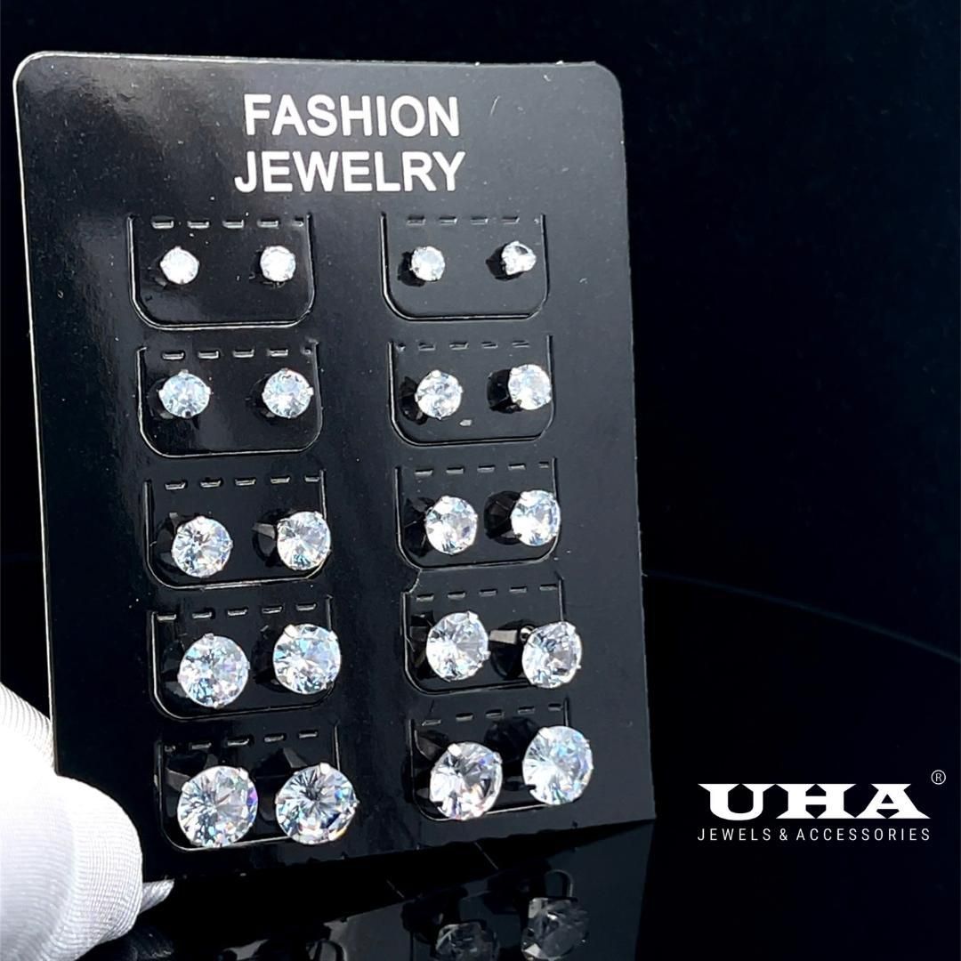 Vỉ bông tai inox 10 đôi các kích cỡ 3-7ly UHA