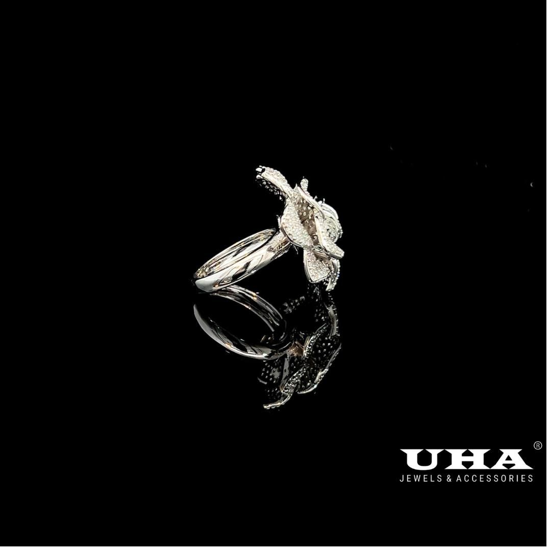 N29 Nhẫn nữ đính đá cao cấp thiết kế sang trọng UHA Women