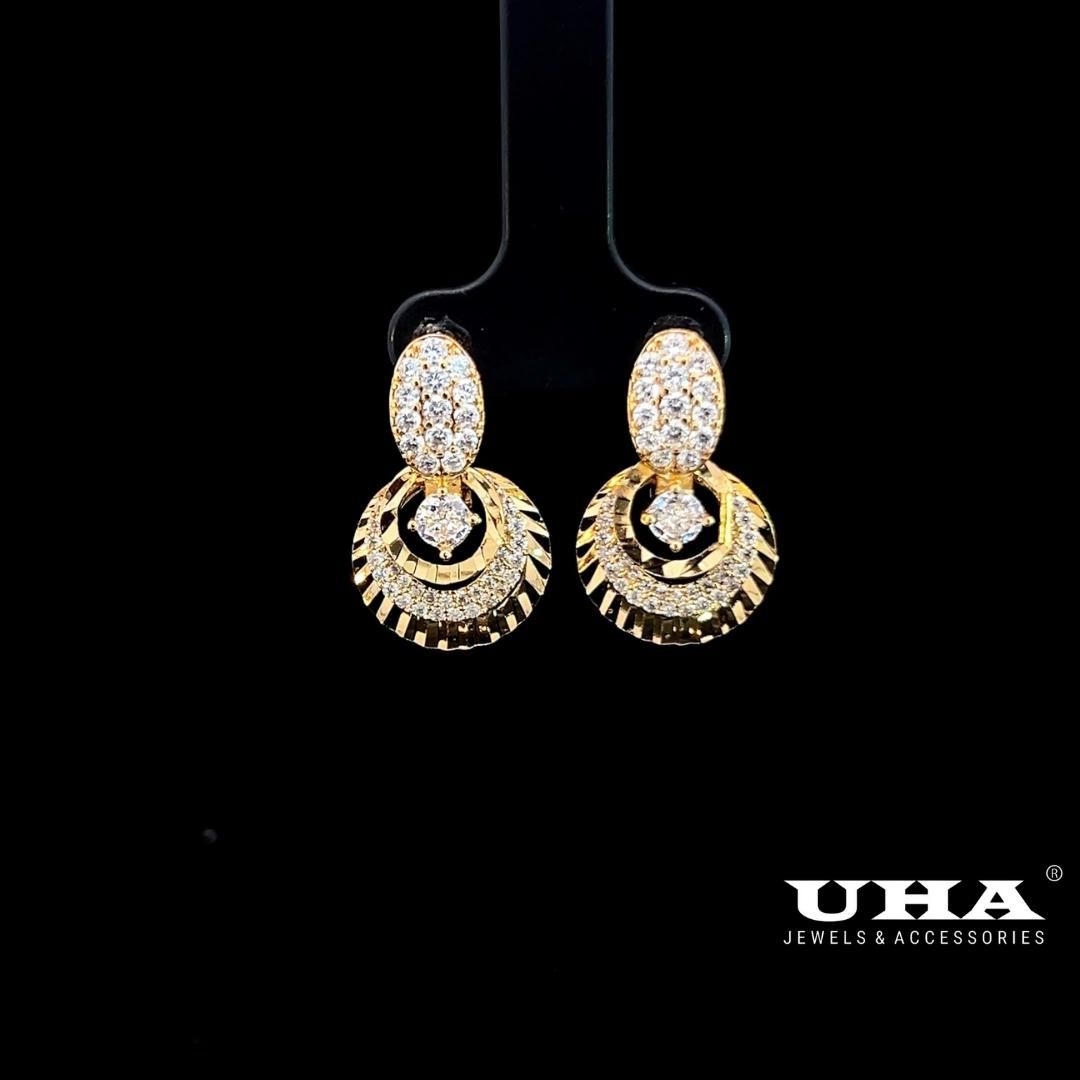 B1577 Bông tai nữ đính đá CZ cao cấp, thiết kế tinh tế sang tọng UHA- TẶNG KÈM HỘP