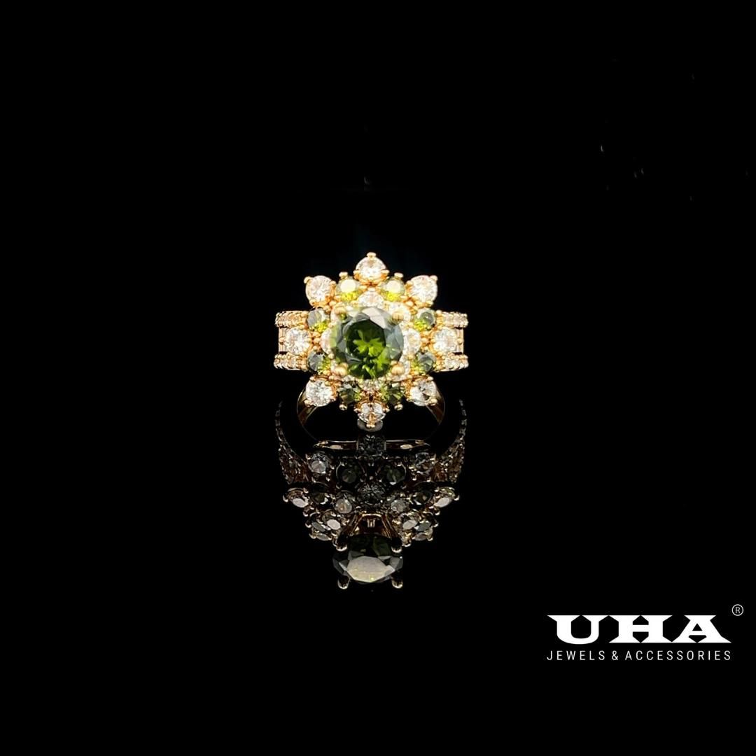 N559 Nhẫn nữ đính đá màu phong thủy cao cấp sáng lấp lánh UHA Women