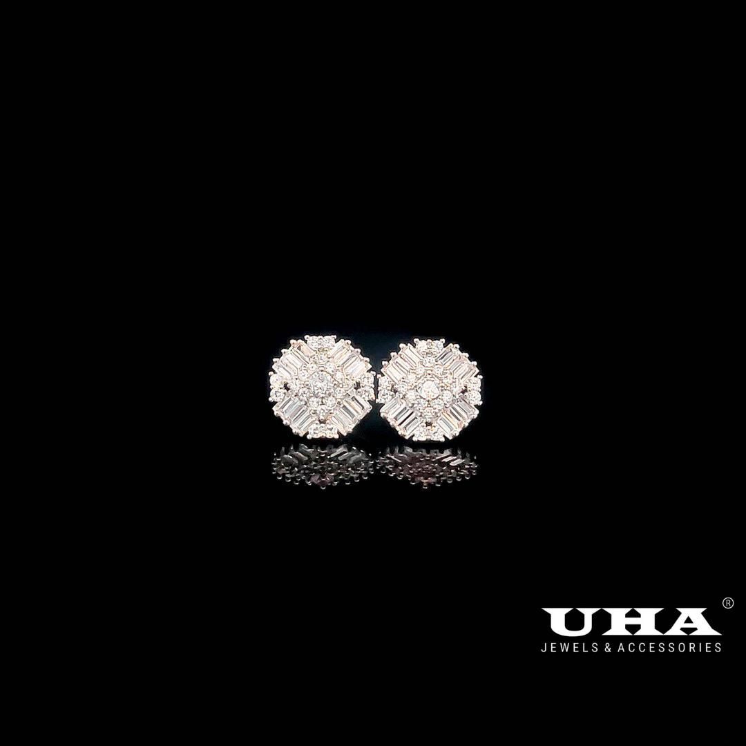 B1594 Bông tai nữ đính đá baguette thiết kế trẻ trung UHA