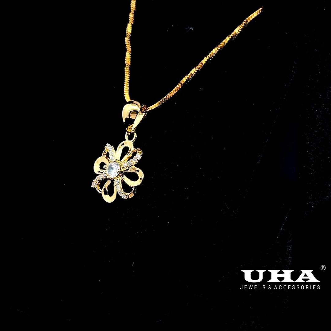 M1658 Mặt và dây chuyền nữ thiết kế kiểu hoa, đính đá sáng lấp lánh UHA