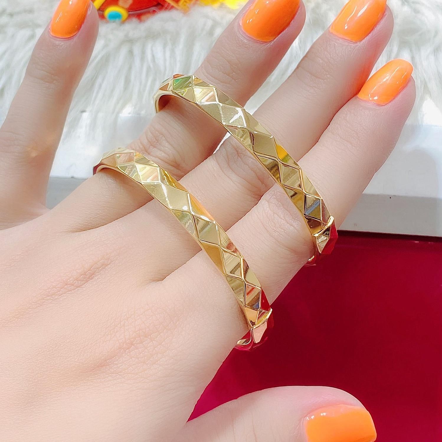 VT01 Vòng tay nữ thiết kế tinh tế nhẹ nhàng,sang trọng quý phái UHA