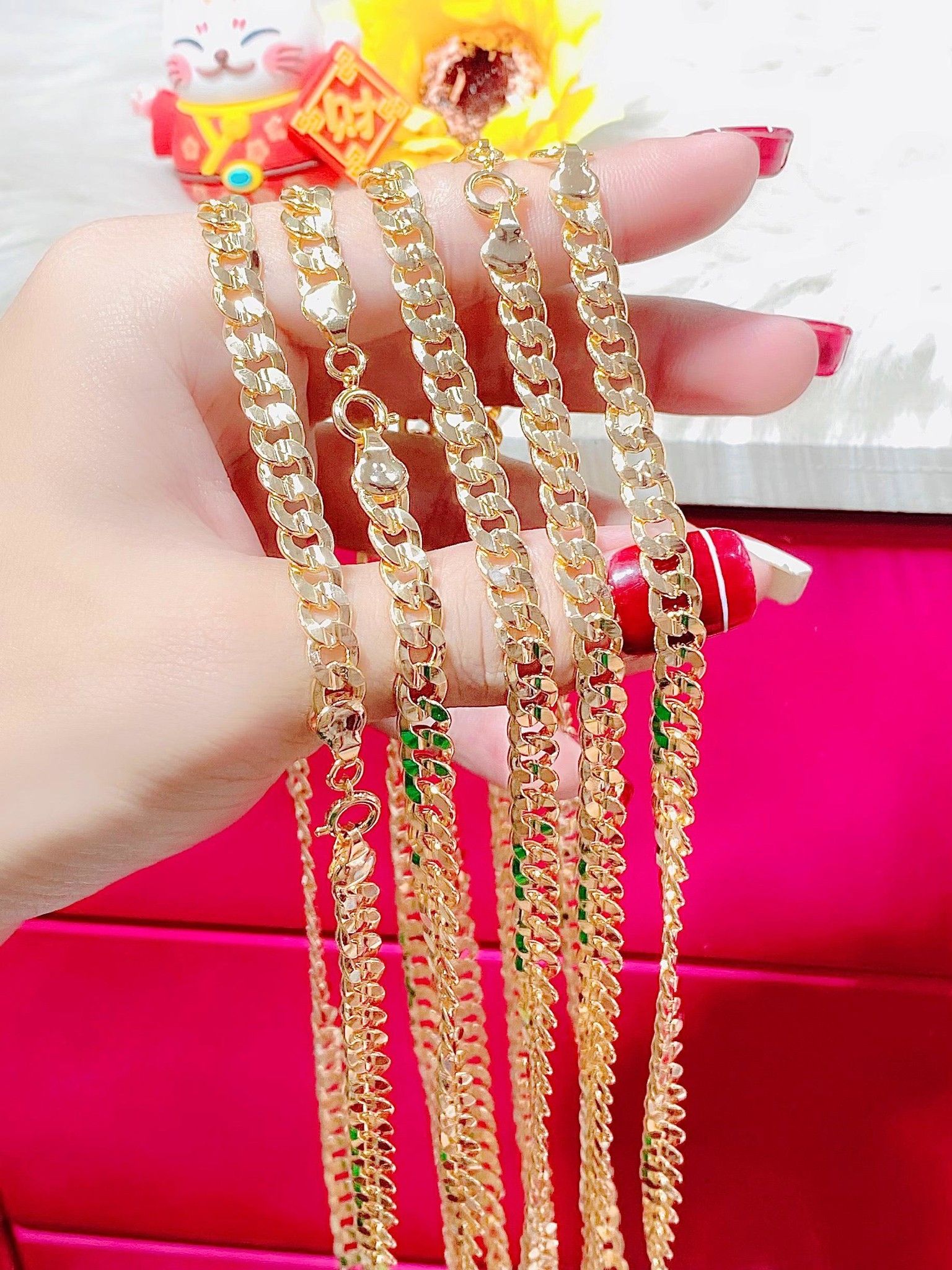 DC12 Dây chuyền khoen lật UHA cao cấp đơn giản