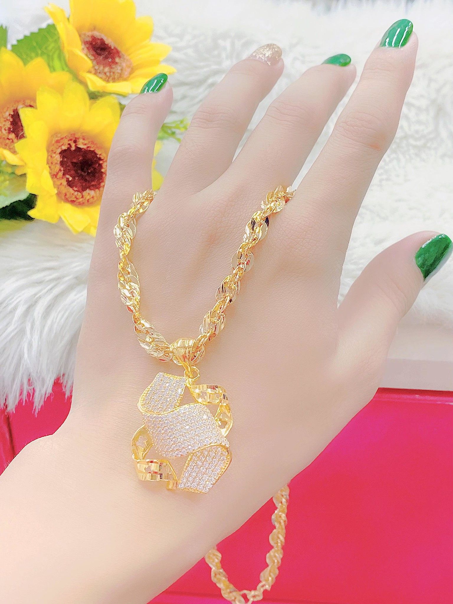 M1041 Mặt và dây chuyền nữ UHA  kiểu dáng sang trọng bền màu cao cấp Trang Sức Women