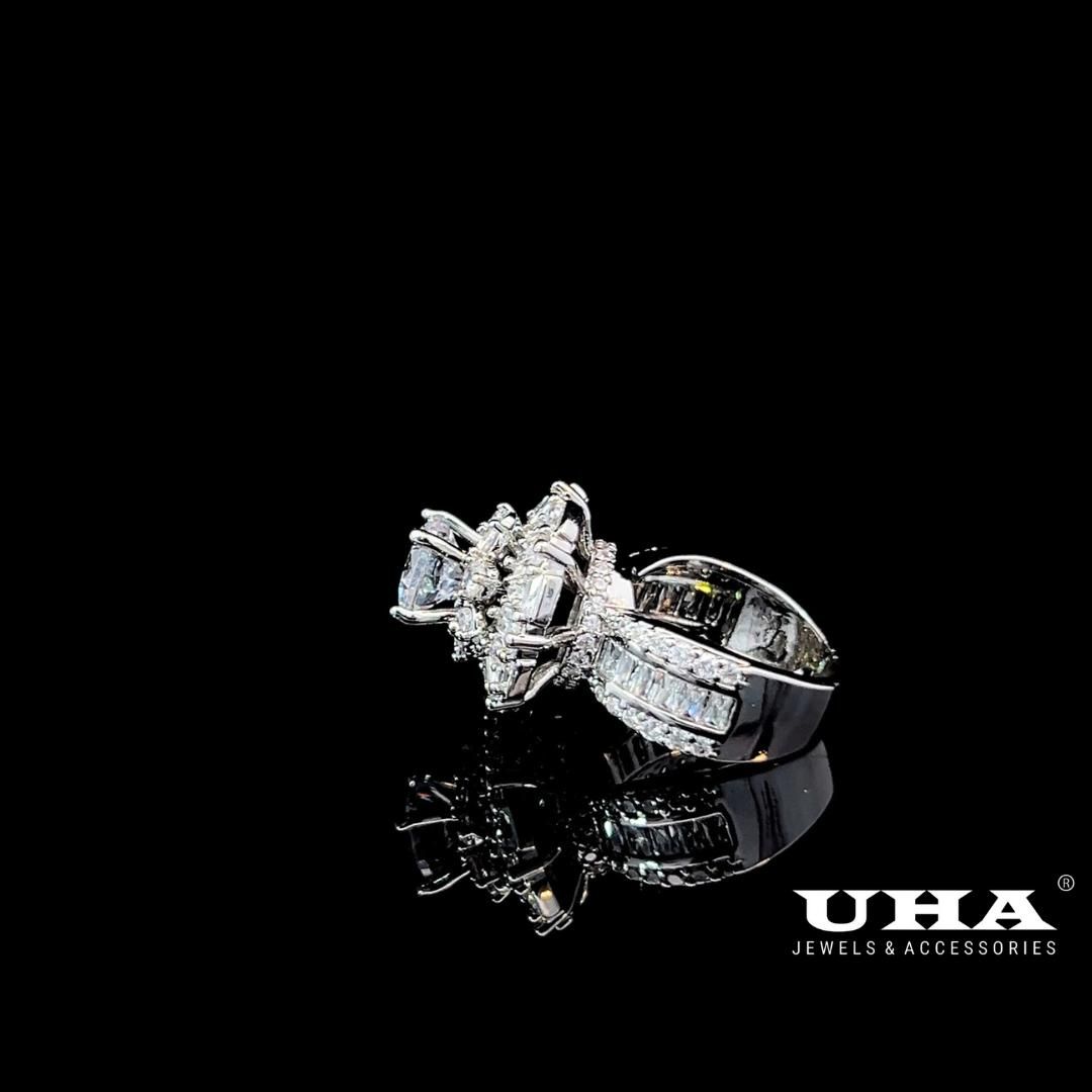 N800 Nhẫn nữ đính đá CZ cao cấp sáng lấp lánh UHA