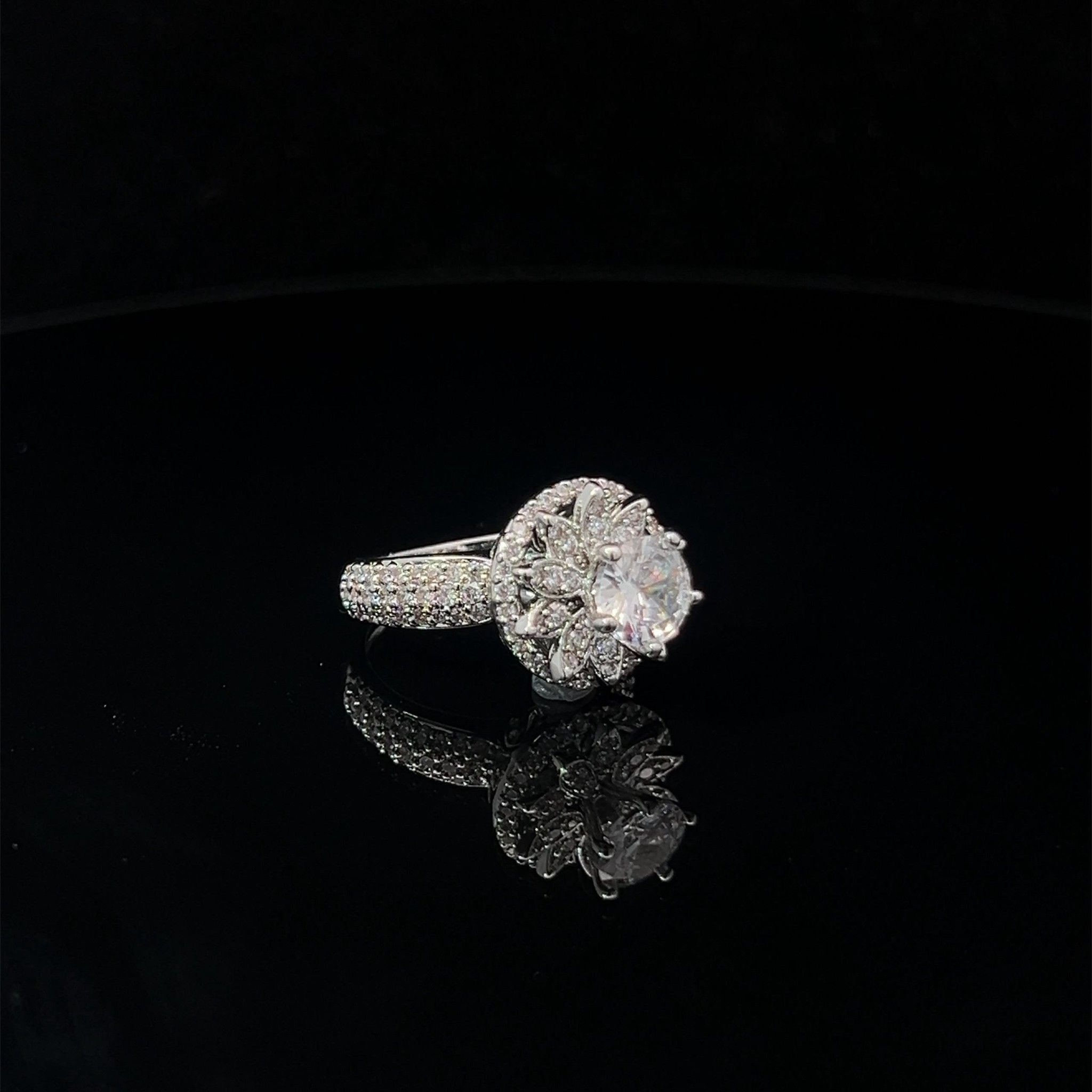 N1201 Nhẫn nữ đính đá CZ cao cấp thiết kế dẹp mắt UHA Women