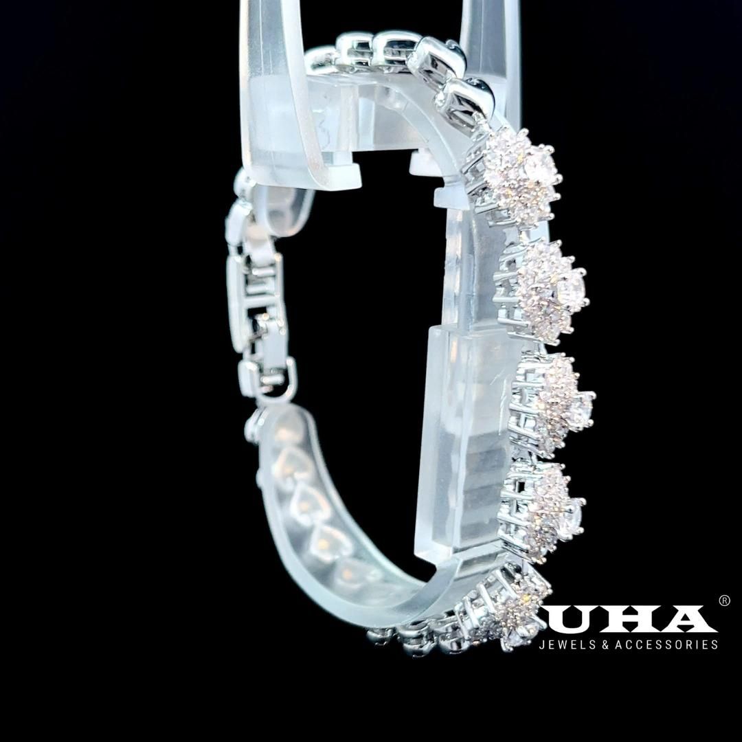 L649 Lắc tay nữ đính đá CZ cao cấp thiết kế tinh tế nhẹ nhàng cá tính UHA