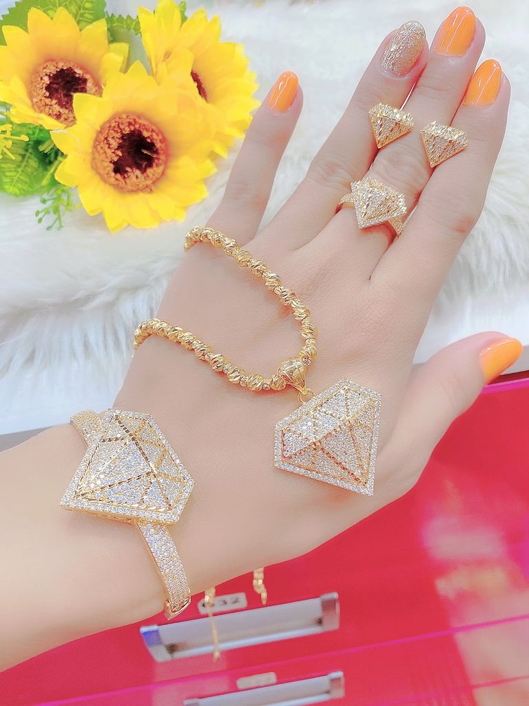 Bộ Trang Sức Kim Cương Mạ Vàng 18K DB4300-880