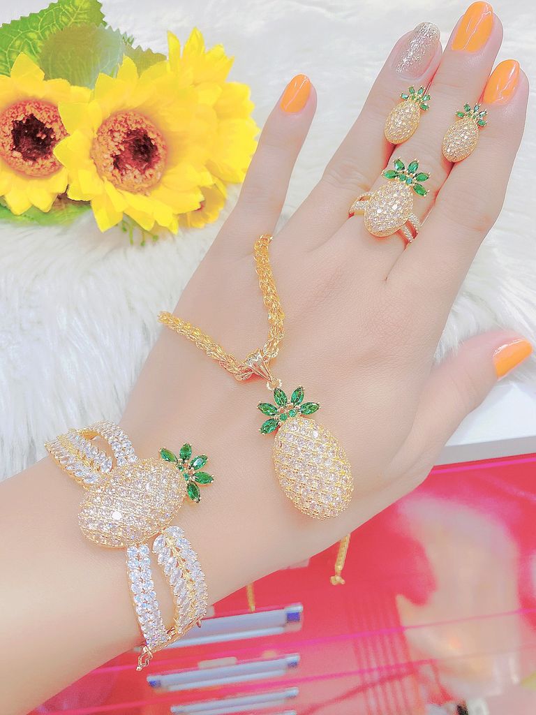 Bộ trang sức trái thơm mạ vàng 18K cao cấp UHA D11384380X-1230