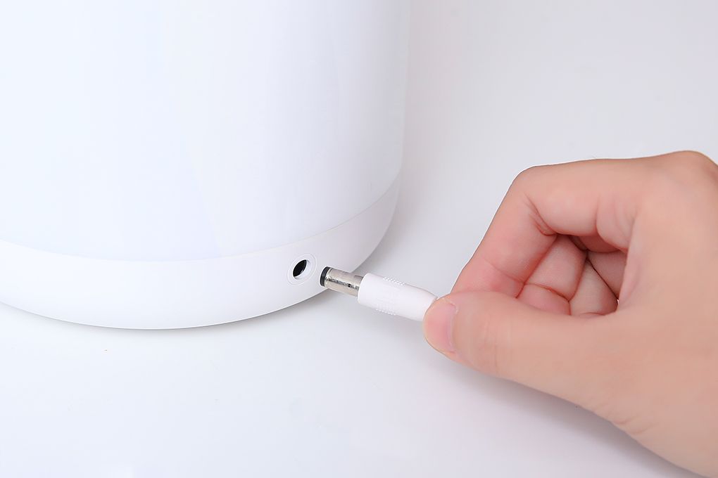 Đèn ngủ thông minh Xiaomi Mi Bedside Lamp 2 MUE4093GL