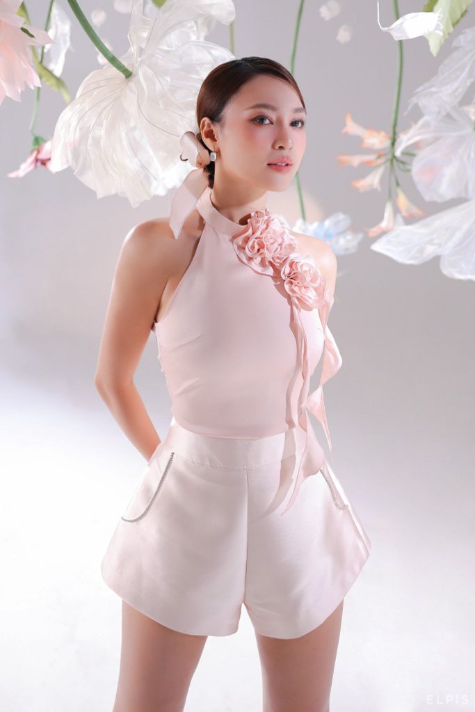 Nude ELPIS - Quần taffeta ngắn dáng A lưng cao SP23B15