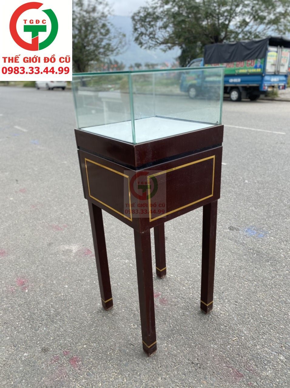 Tủ trưng bày kính- đồng hồ- trang sức cũ