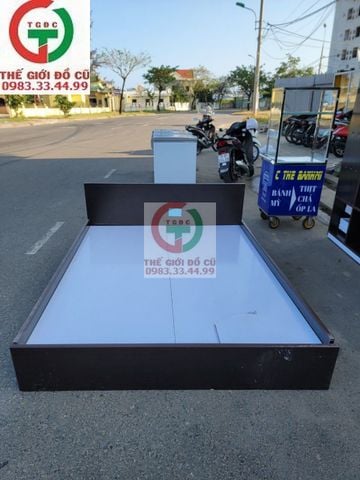 GIƯỜNG NHỰA ĐÀI LOAN 1.6M