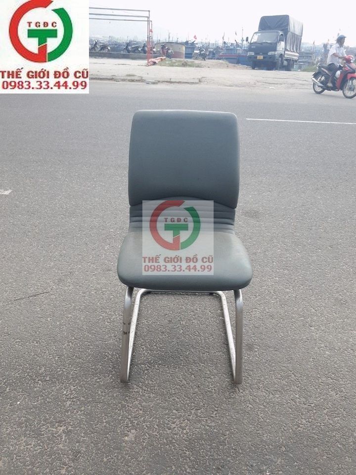 GHẾ CHÂN QUỲ ĐỆM DA HÒA PHÁT