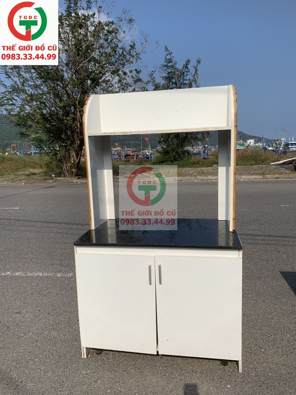 TỦ BÁN HÀNG GỖ MDF