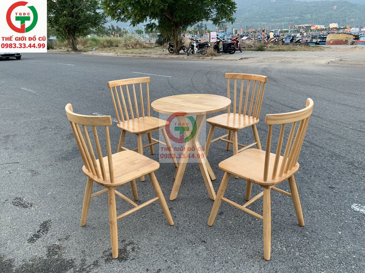 BÀN GHẾ NAN CAFE GỖ CAO SU