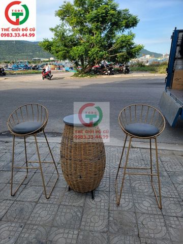 GHẾ BAR CAFE KẾT HỢP BÀN CHÂN MÂY