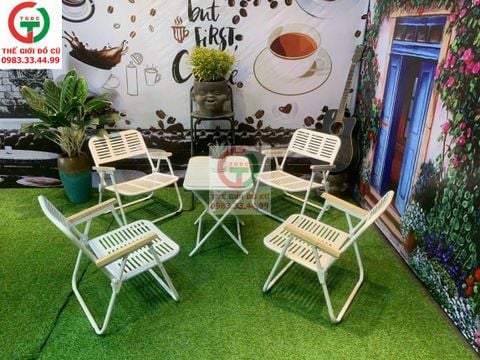 BÀN GHẾ XẾP SẮT CAFE TAY GỖ MẪU MỚI