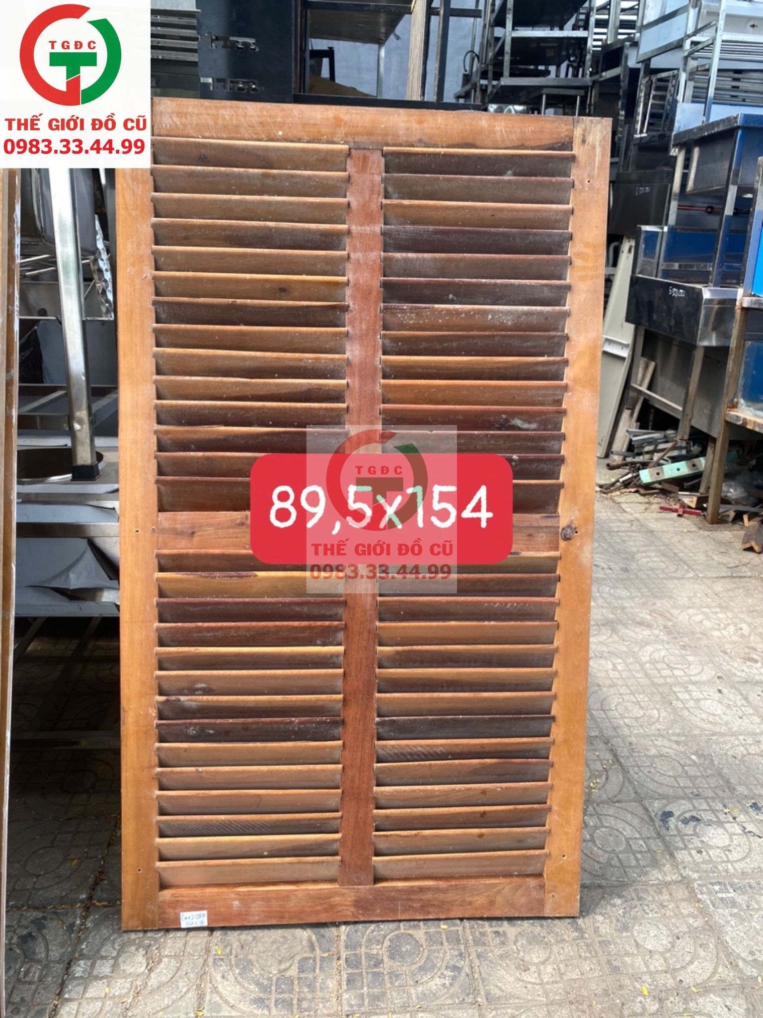CỬA LÁ SÁCH GỖ