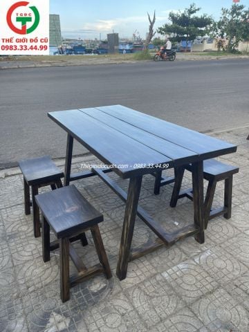BÀN GHẾ GỖ THÔNG