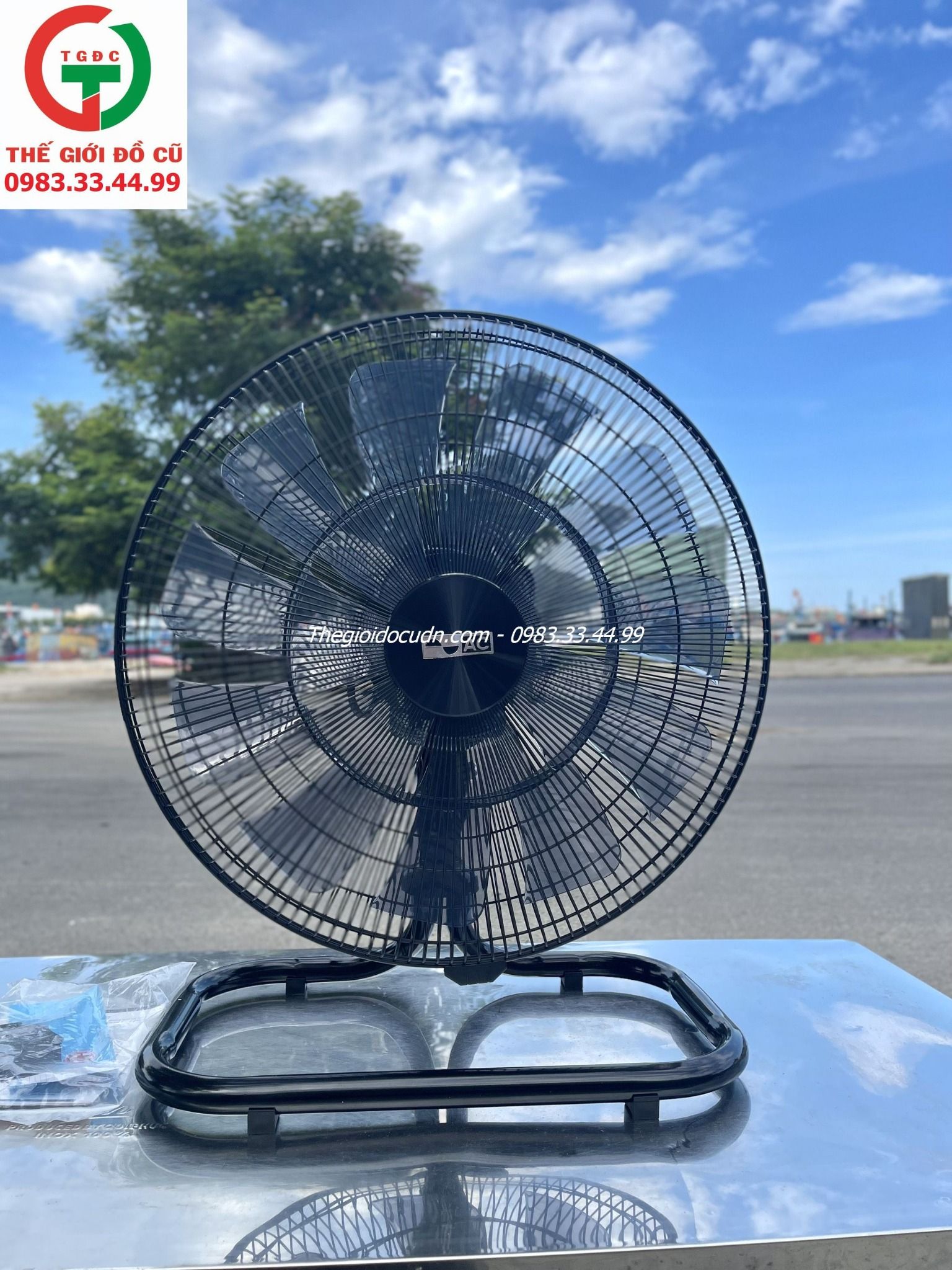 QUẠT SÀN AC CÓ ĐIỀU KHIỂN