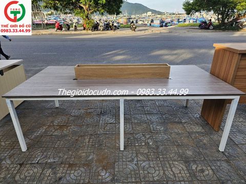 BÀN LÀM VIỆC TEAM NHÓM GỖ MDF LÕI XANH CHÂN SẮT V4