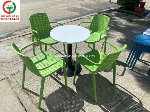 GHẾ CAFE NHỰA ĐÚC