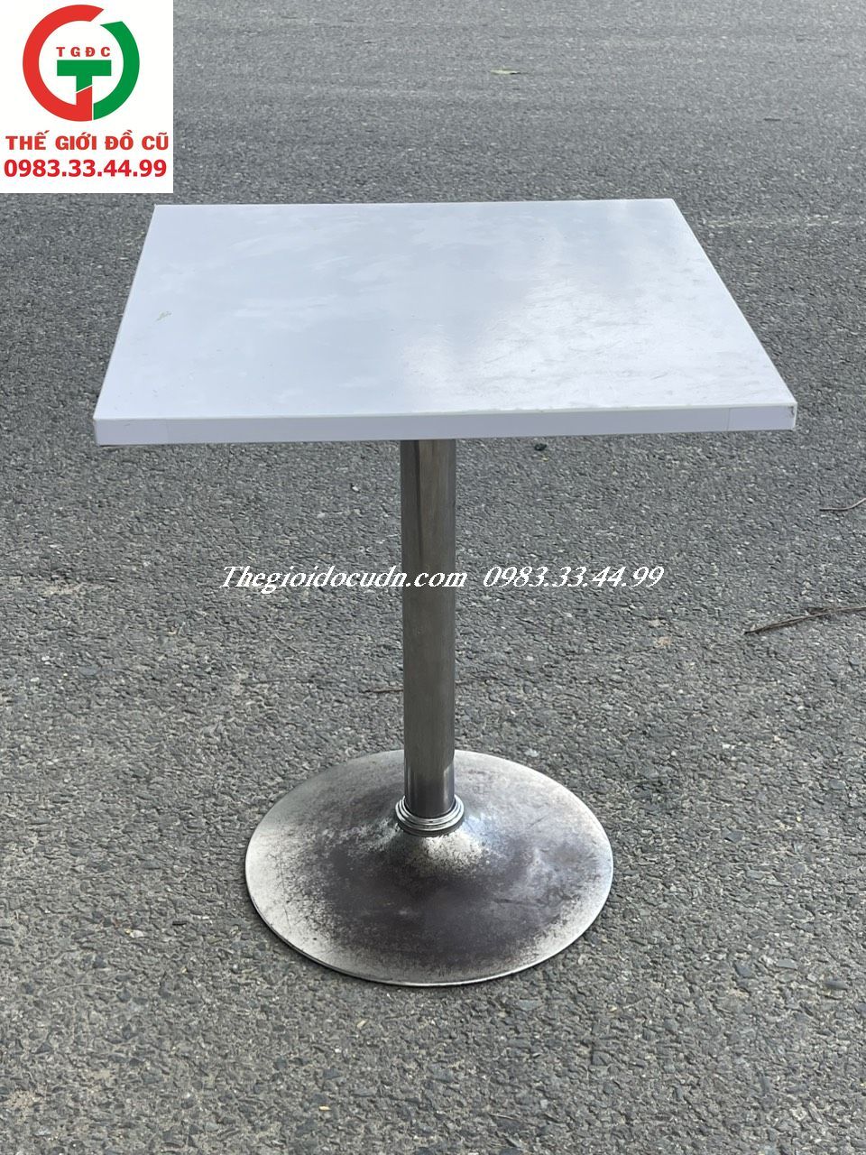 BÀN CAFE CHÂN INOX