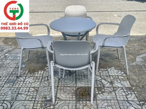 BÀN CAFE NHỰA ĐÚC