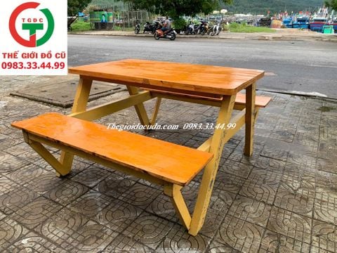 BÀN GHẾ GỖ BĂNG LIỀN CHỮ A