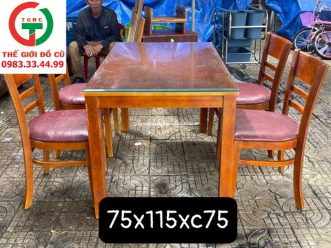 BỘ BÀN ĂN CABIN 4 GHẾ ĐỆM
