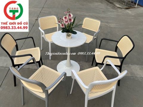 BÀN GHẾ CAFE NHỰA ĐÚC
