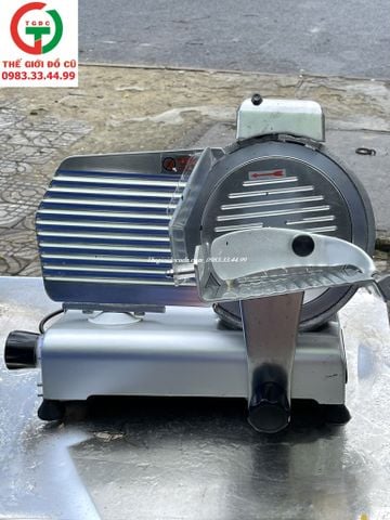 MÁY CẮT THỊT ĐÔNG LẠNH BERJAYA