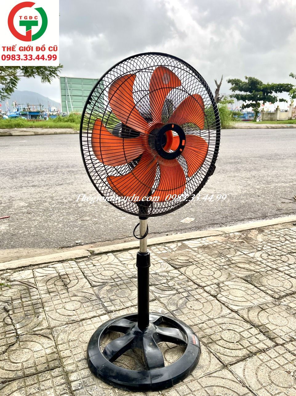 MÁY QUẠT ĐỨNG SENKO