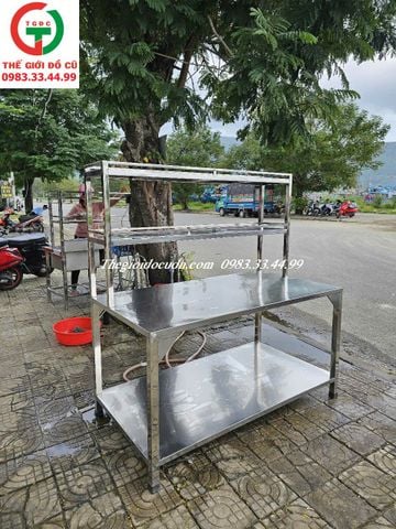 BÀN CHẾ BIẾN INOX LIỀN KỆ - BÀN BẾP INOX