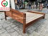 GIƯỜNG GỖ 1M6