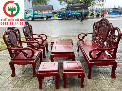 SALON GỖ NHÃN
