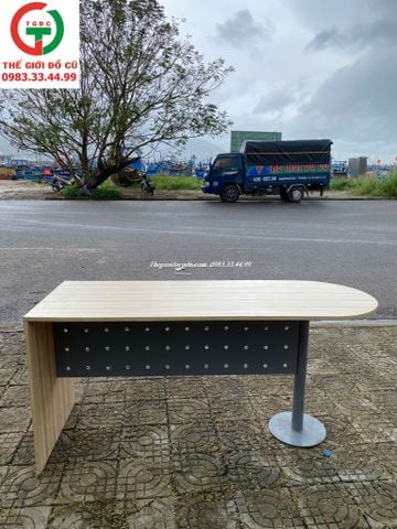 BÀN LÀM VIỆC GỖ MDF KHUNG CHÂN SẮT HOÀ PHÁT