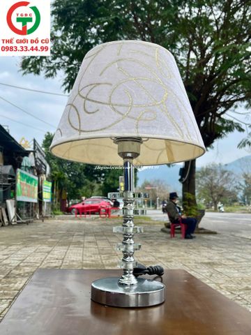 ĐÈN BÀN TRANG TRÍ PHÒNG NGỦ HIỆN ĐẠI