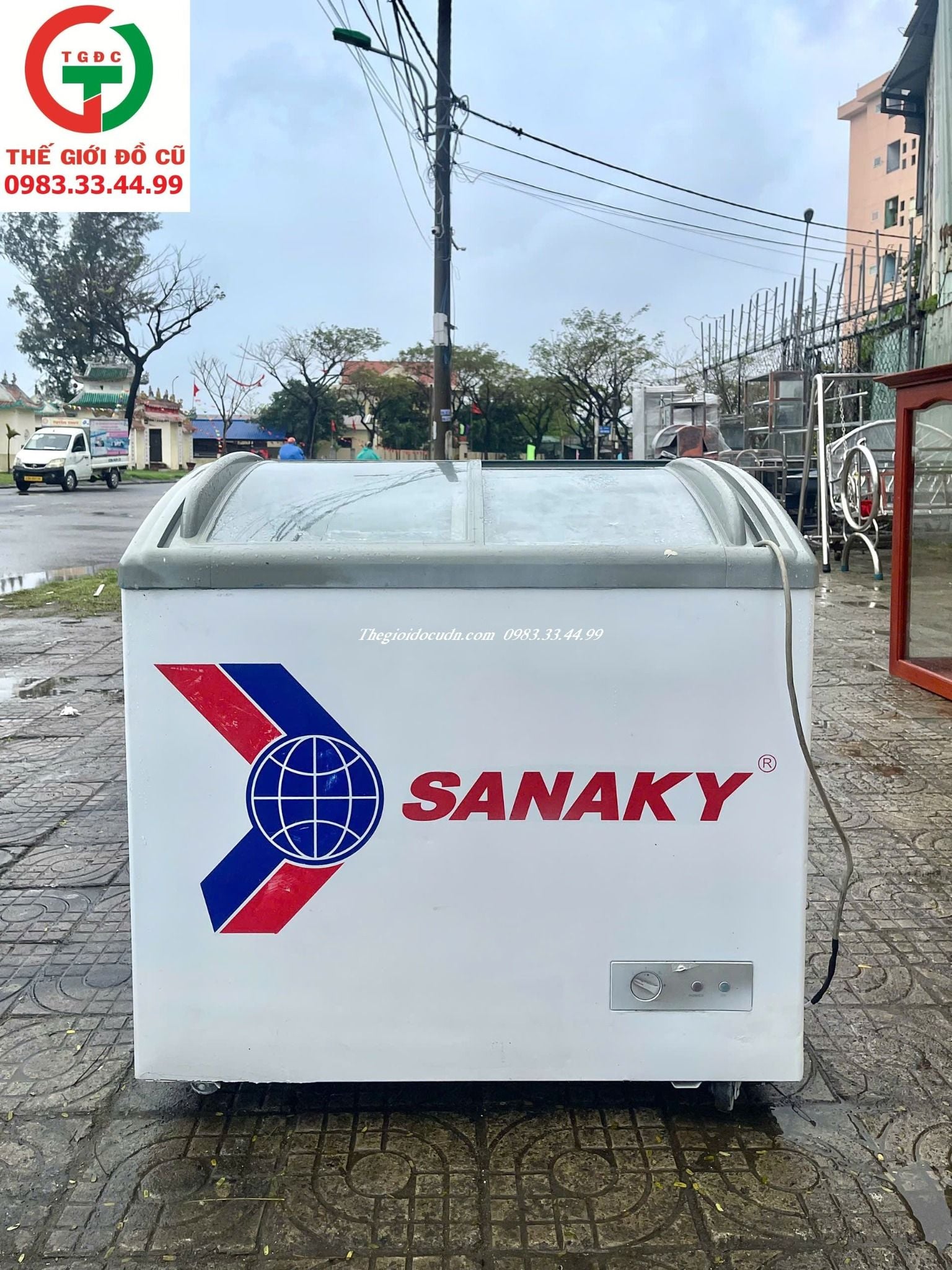 TỦ ĐÔNG SANAKY KÍNH LÙA