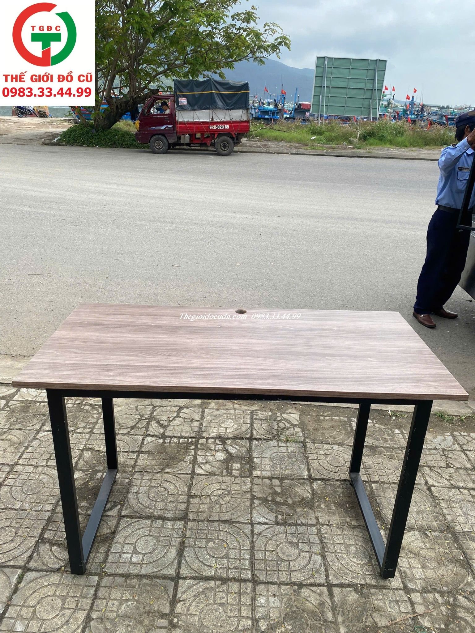 BÀN LÀM VIỆC - BÀN HỌC GỖ KHUNG SẮT TĨNH ĐIỆN